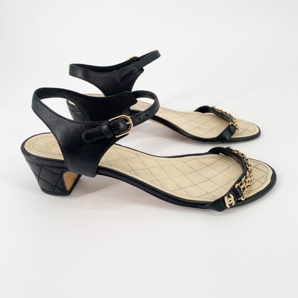 Chanel Black Quilted Leather Gold Chain Link CC Pearl Single Strap Sandals 40 - Picture 10 of 15